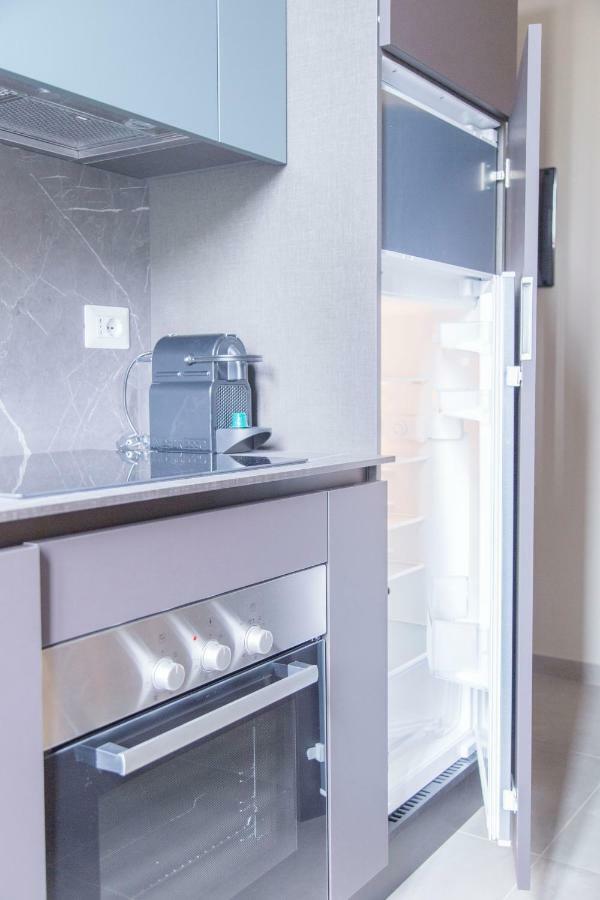 Brand New Apt In Porta Romana Milan Luaran gambar