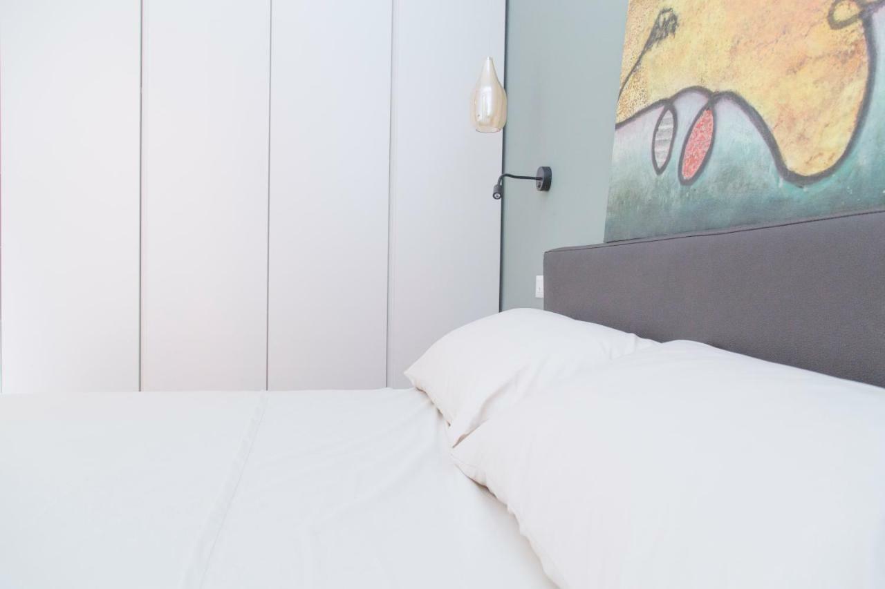 Brand New Apt In Porta Romana Milan Luaran gambar